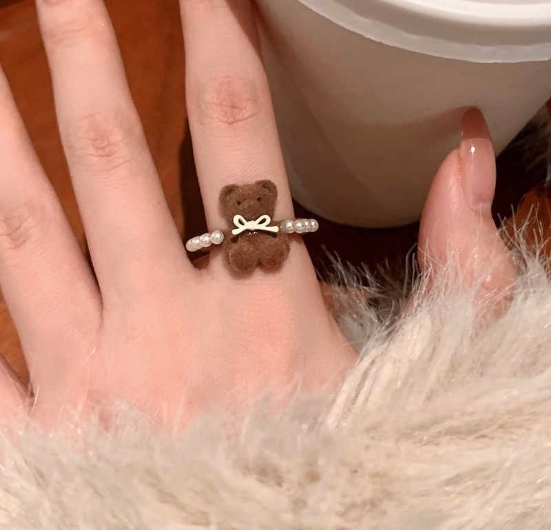 Bear Pearl Ring